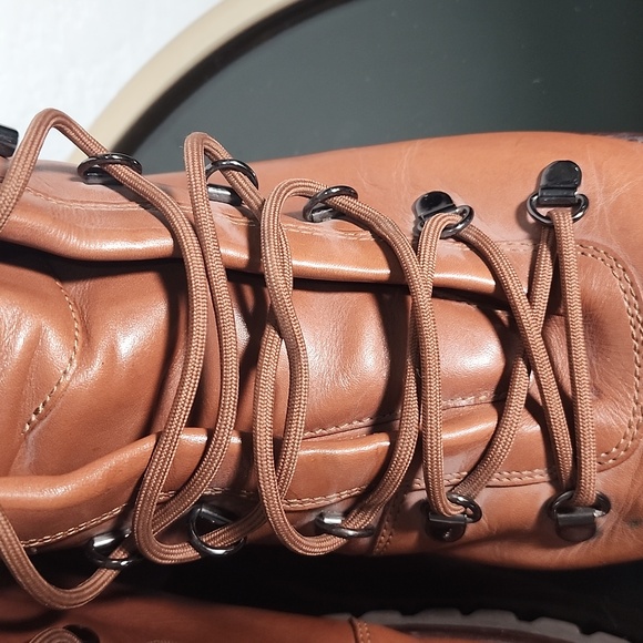 USED Michael Kors Leather Boots. Incredibly comfy boots with beautiful color. - Picture 11 of 16